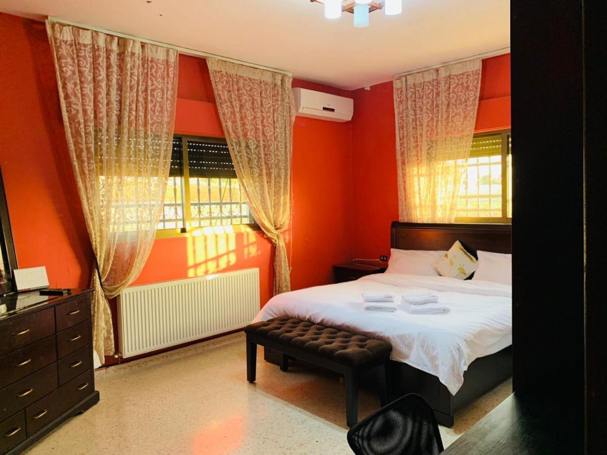 Laura'S Modern Villa Madaba Kültér fotó